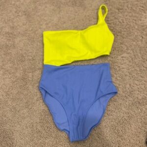 Aerie One Shoulder Cut Out Neon Ribbed One-Piece Swimsuit - NWOT size M Long